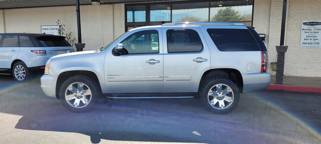 Thumbnail image of 2011 GMC Yukon at AutoDealz of Shenandoah, VA