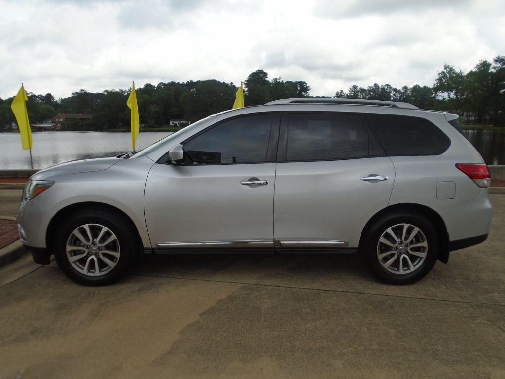 Thumbnail image of 2015 Nissan Pathfinder at LAKE CARROLL AUTO SALES