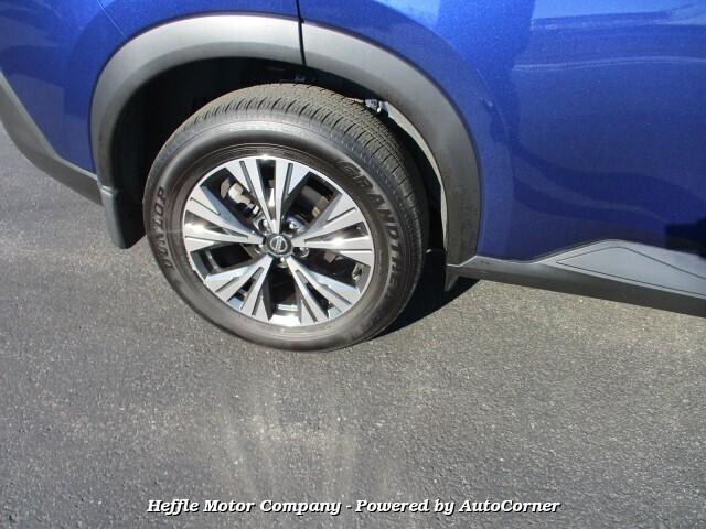 Thumbnail image of 2021 Nissan Rogue at Heffle Motor Company