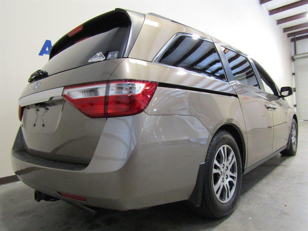 Thumbnail image of 2013 Honda Odyssey at Auto Dealers Wholesale LLC