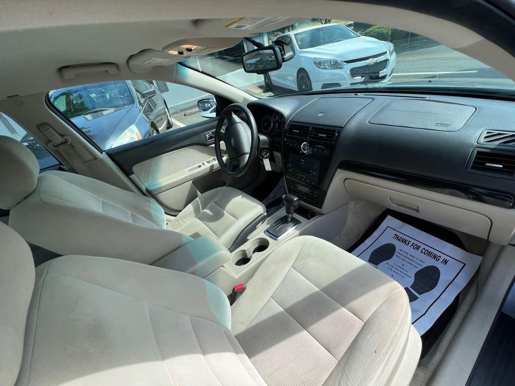 Thumbnail image of 2007 Ford Fusion at GALAXY AUTO SALES LLC.