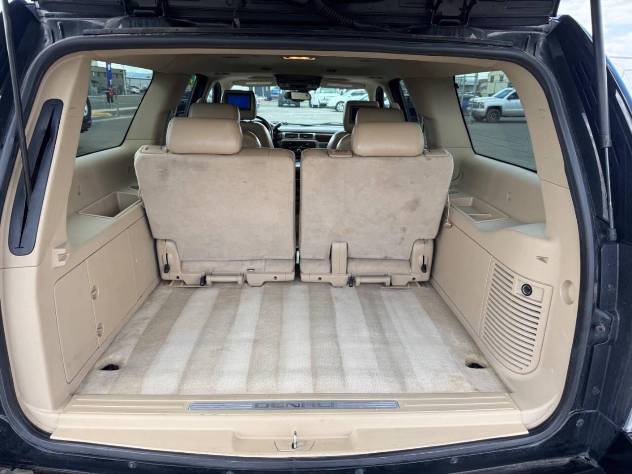 Thumbnail image of 2007 GMC Yukon XL at Autostars Motorgroup