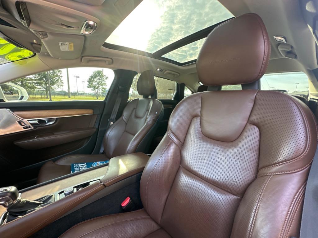 Thumbnail image of 2018 Volvo S90 at Crescent Automotive Corp INC