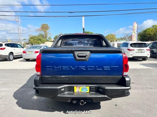 Thumbnail image of 2003 Chevrolet Avalanche at AUTOFAIR LLC