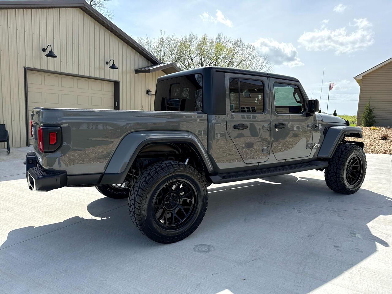 Thumbnail image of 2021 Jeep Gladiator at Banks Motors