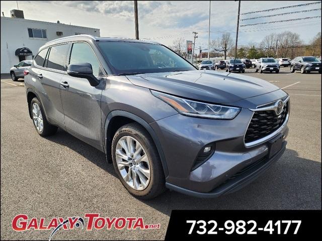 Thumbnail image of 2022 Toyota Highlander at Galaxy Toyota