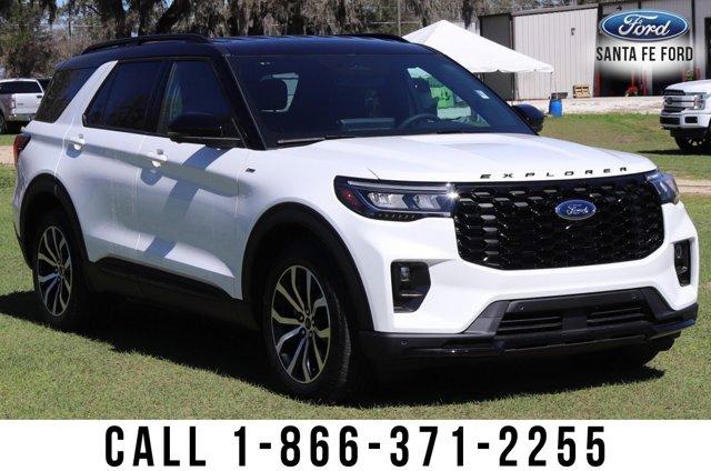 Thumbnail image of 2025 Ford Explorer at Santa Fe Ford 1