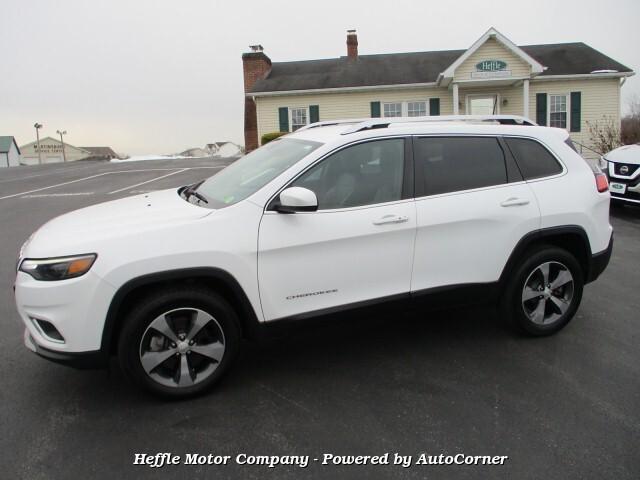 Thumbnail image of 2019 Jeep Cherokee at Heffle Motor Company