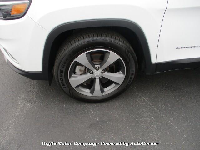 Thumbnail image of 2019 Jeep Cherokee at Heffle Motor Company