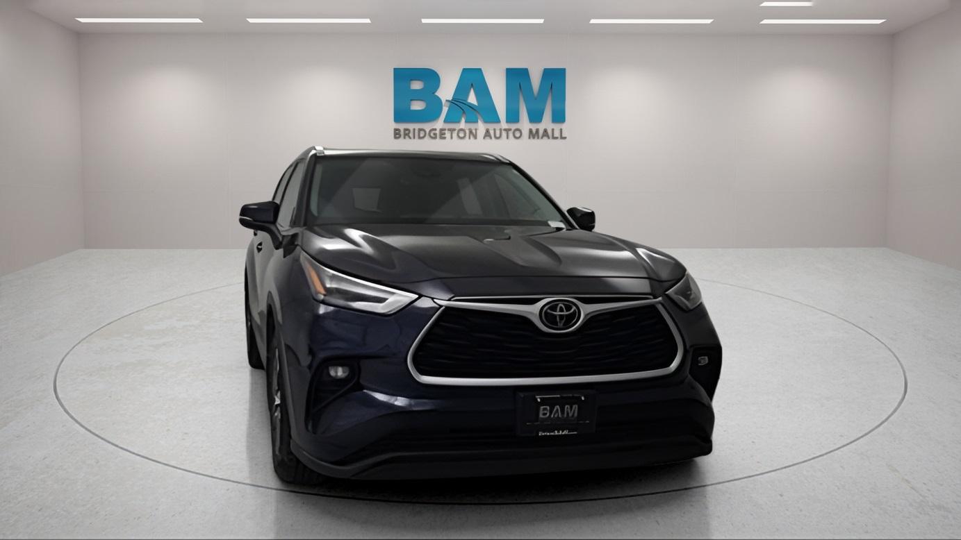 Thumbnail image of 2021 Toyota Highlander at Bridgeton Auto Mall