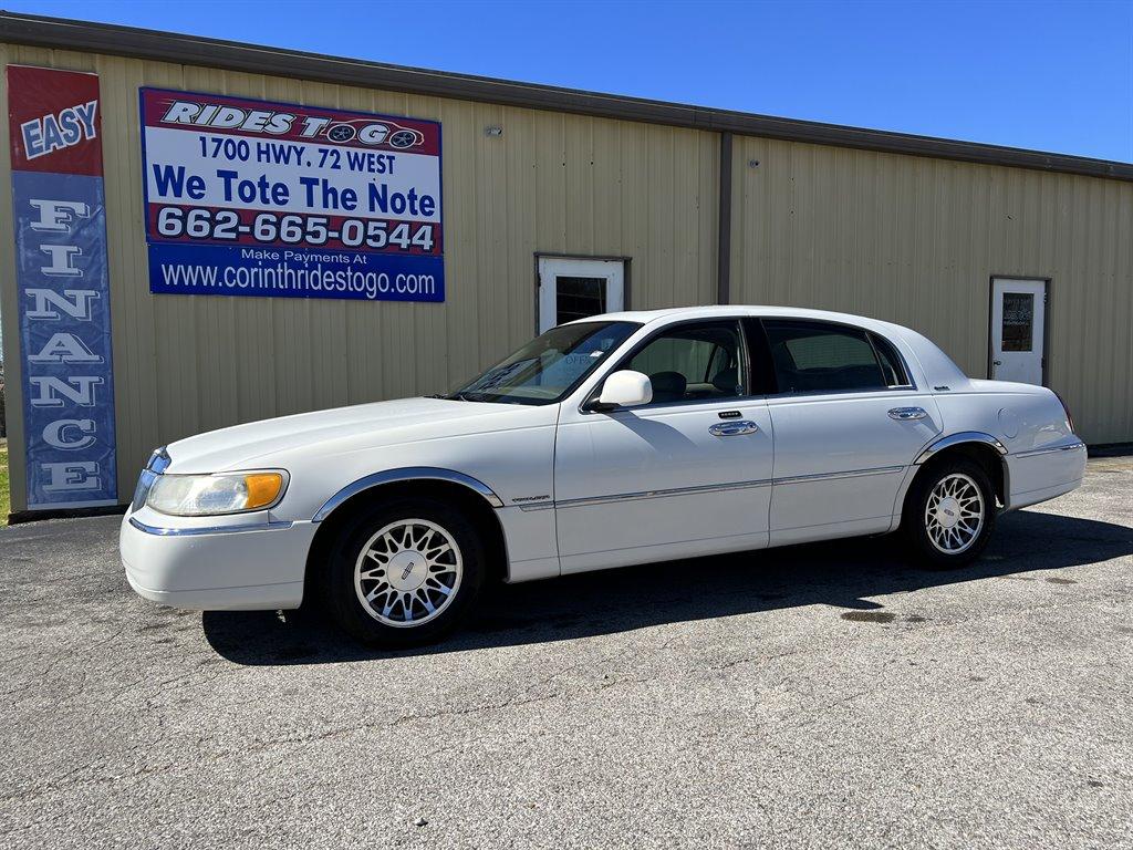 Thumbnail image of 2002 Lincoln Town Car at RIDES TO GO, INC