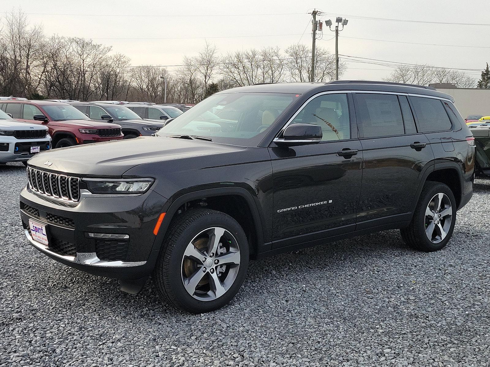 Thumbnail image of 2024 Jeep Grand Cherokee L at Spirit Chrysler Dodge Jeep