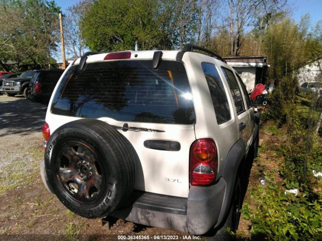 Thumbnail image of 2003 Jeep Liberty at Thomas Family Auto LLC
