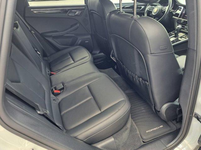 Thumbnail image of 2022 Porsche Macan at LandRoverPalmBeach - NEW