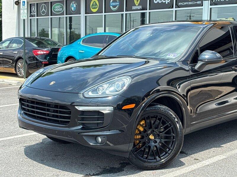 Thumbnail image of 2017 Porsche Cayenne at AMKO Auto Laurel