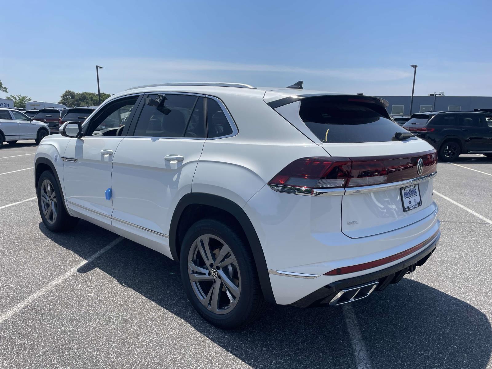 Thumbnail image of 2024 Volkswagen Atlas Cross Sport at East Hills Volkswagen Subaru of Sayville