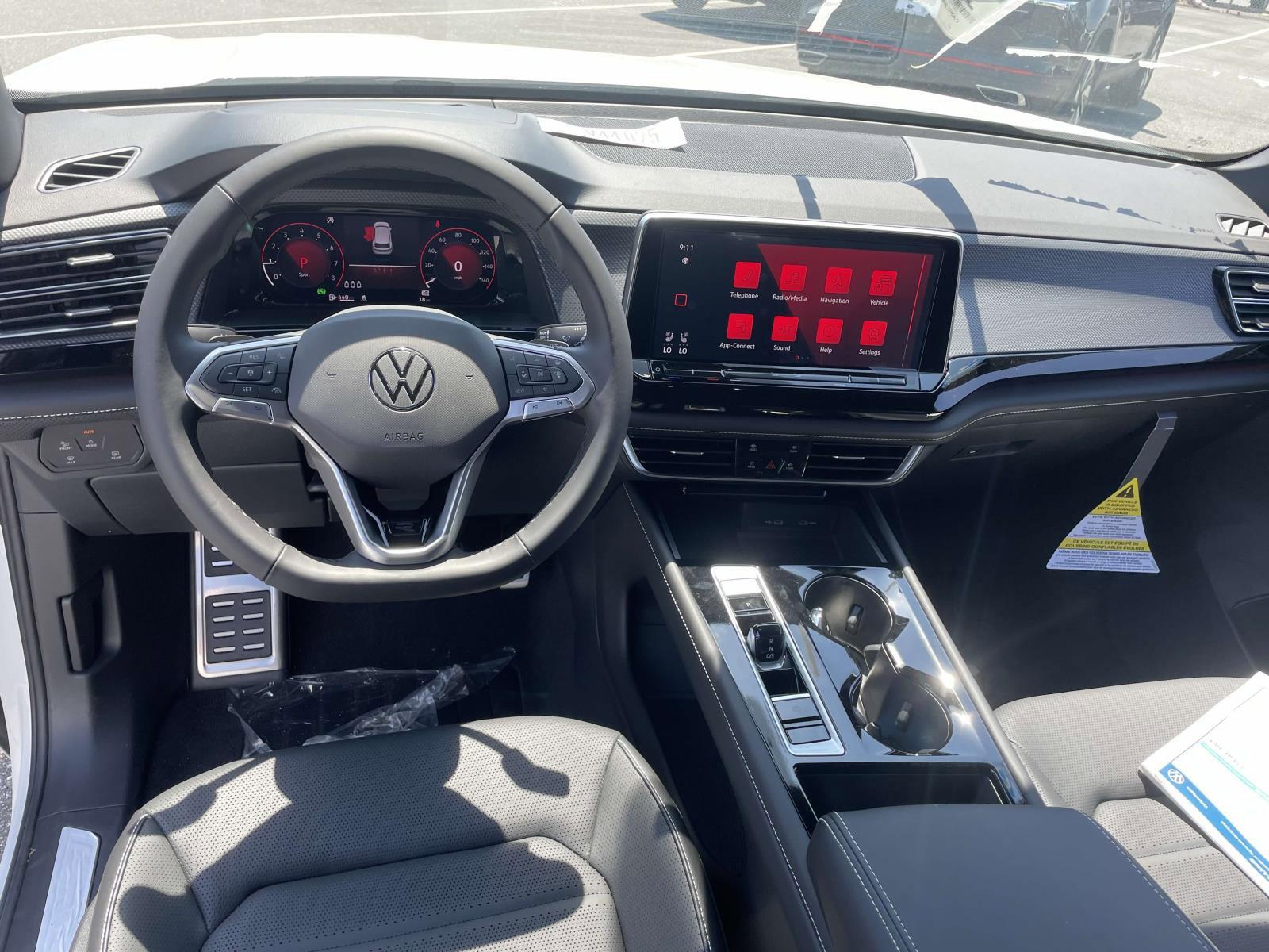 Thumbnail image of 2024 Volkswagen Atlas Cross Sport at East Hills Volkswagen Subaru of Sayville
