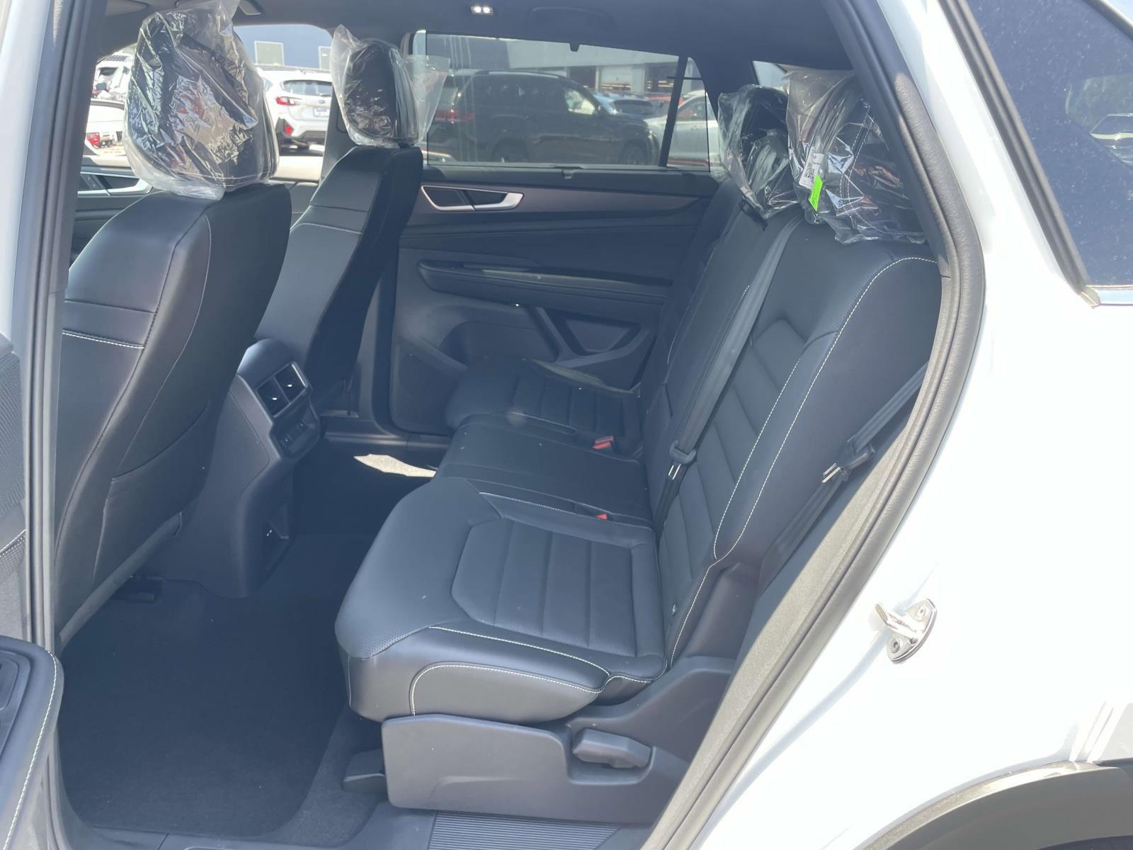 Thumbnail image of 2024 Volkswagen Atlas Cross Sport at East Hills Volkswagen Subaru of Sayville