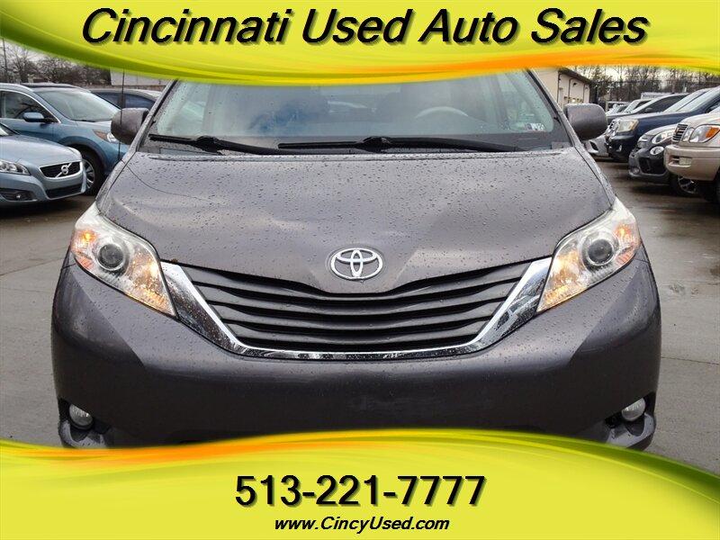 Thumbnail image of 2014 Toyota Sienna at Cincinnati Used Auto Sales LLC