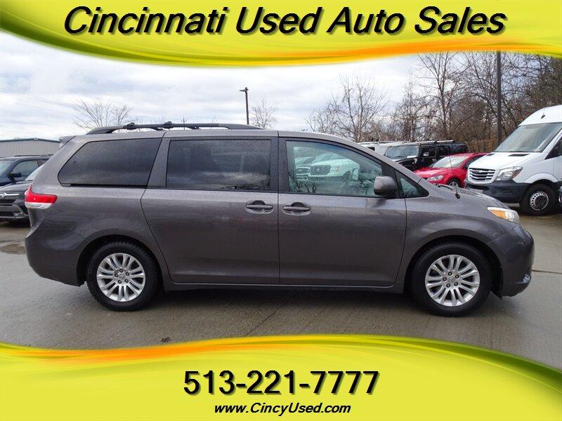 Thumbnail image of 2014 Toyota Sienna at Cincinnati Used Auto Sales LLC