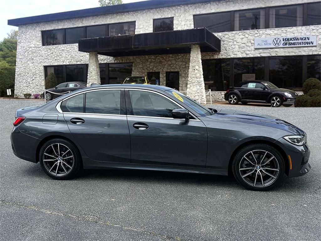 Thumbnail image of 2021 BMW 3 Series at Smithtown Volkswagen