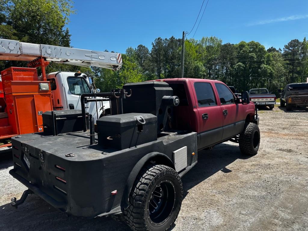 Thumbnail image of 2006 Chevrolet Silverado 3500 at Truck Kings Auto Sales Inc.