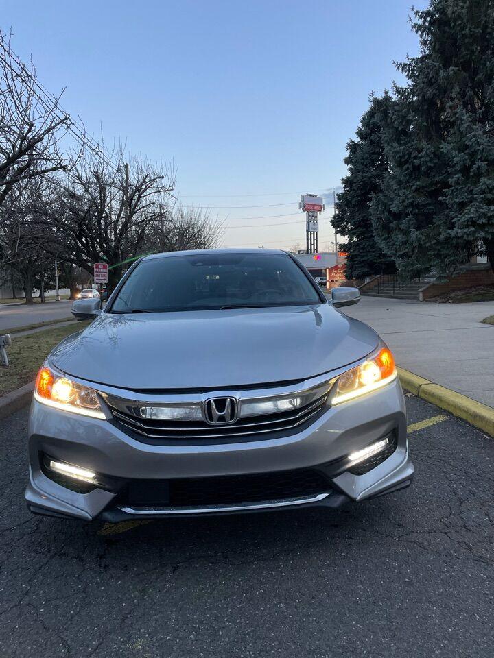 Thumbnail image of 2016 Honda Accord at Yazz Auto Sales