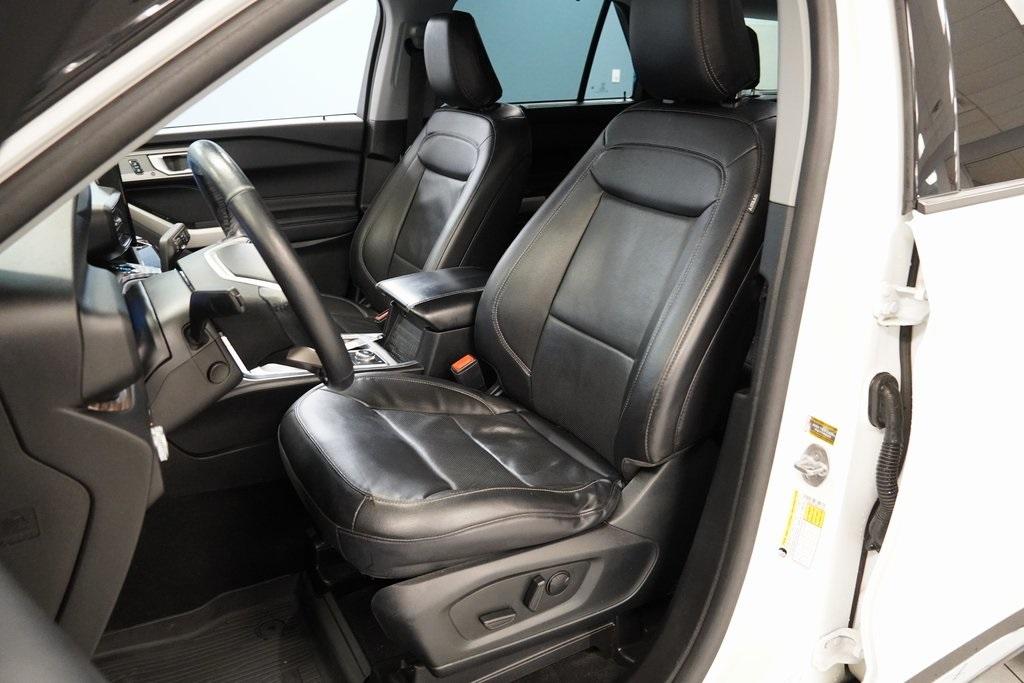 Thumbnail image of 2021 Ford Explorer at Serpentini Chevrolet of Strongsville