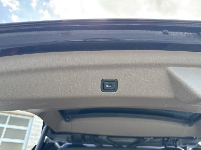 Thumbnail image of 2021 GMC Yukon at KingVw New