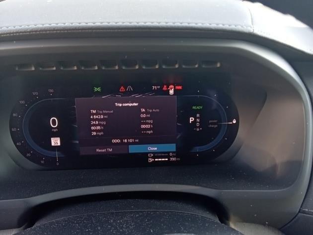 Thumbnail image of 2025 Volvo XC90 at LaFontaine Volvo Cars of Farmington Hills