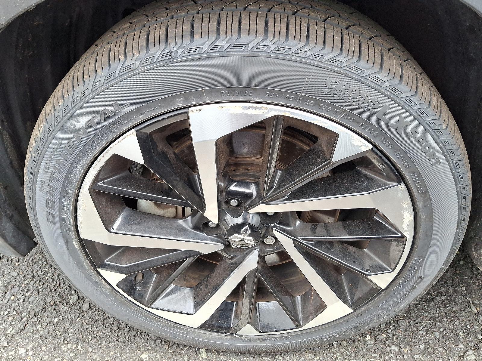 Thumbnail image of 2023 Mitsubishi Outlander PHEV at Maxon Hyundai Inc.