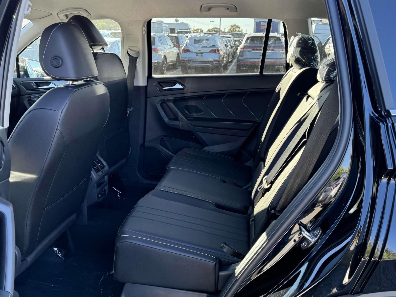 Thumbnail image of 2024 Volkswagen Tiguan at East Hills Volkswagen Subaru of Sayville