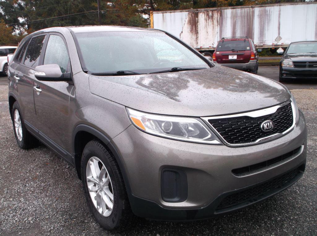 Thumbnail image of 2015 Kia Sorento at Everybody’s Auto Sales, Inc.
