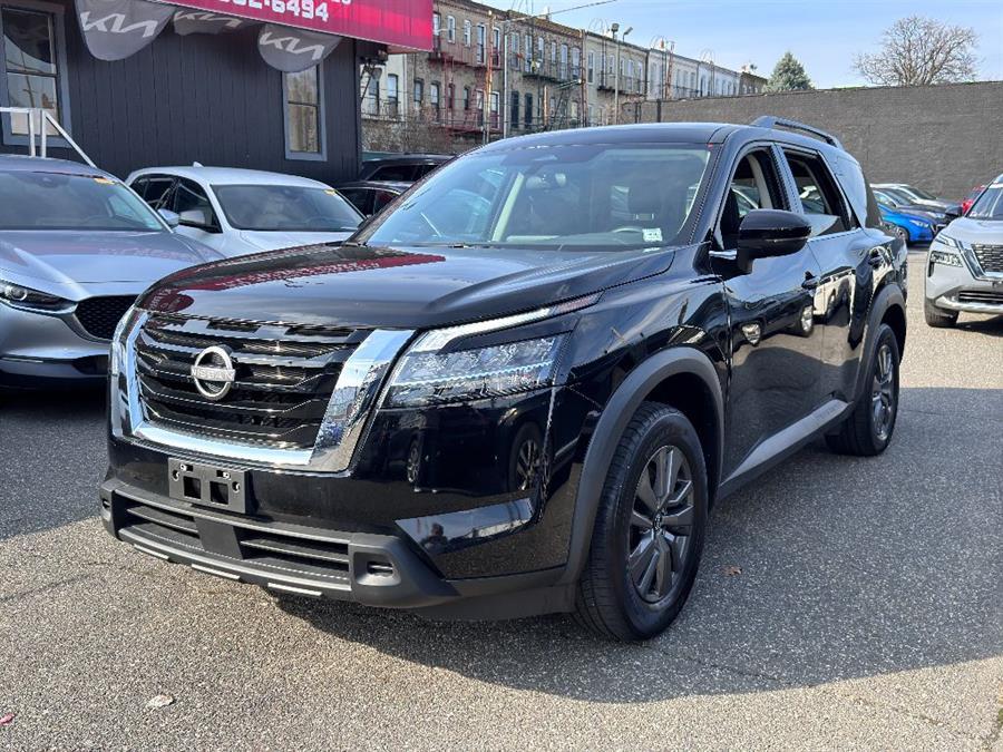 Thumbnail image of 2022 Nissan Pathfinder at Northstar Mitsubishi