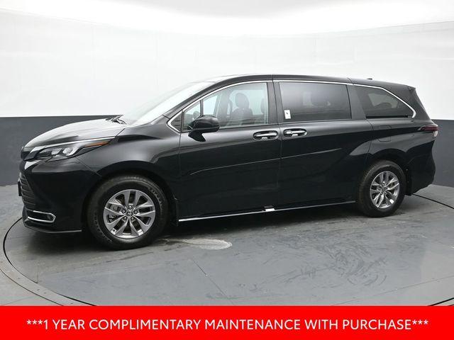 Thumbnail image of 2024 Toyota Sienna at New Rochelle Toyota