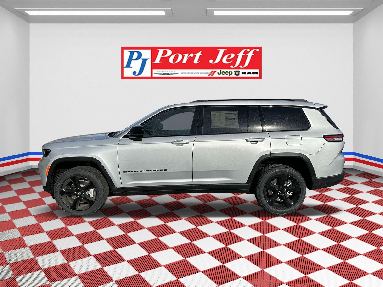 Thumbnail image of 2025 Jeep Grand Cherokee L at Port Jeff Chrysler Jeep Inc