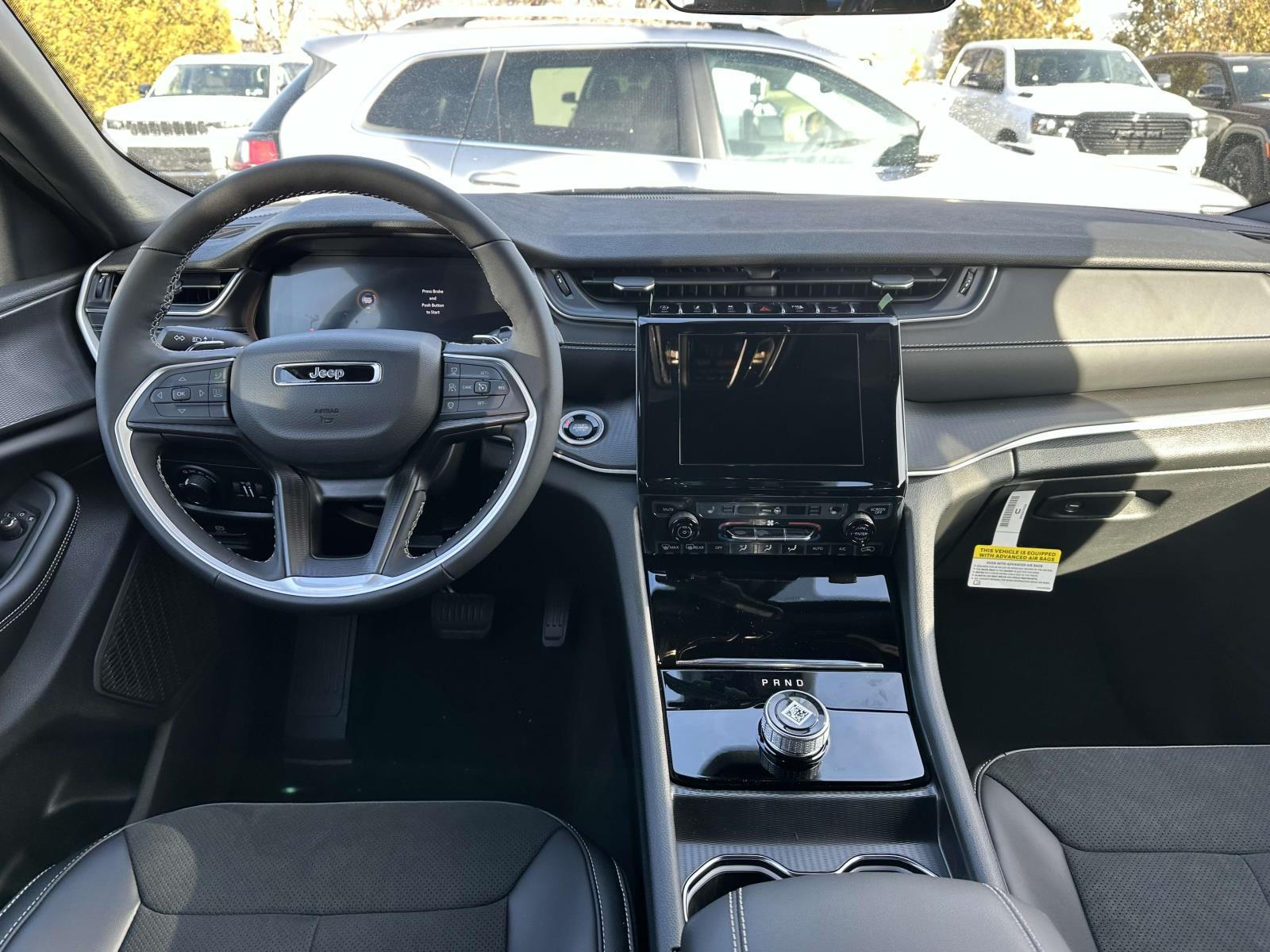 Thumbnail image of 2025 Jeep Grand Cherokee L at Port Jeff Chrysler Jeep Inc