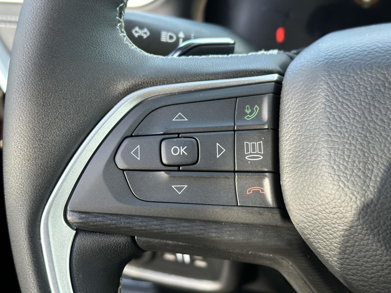 Thumbnail image of 2025 Jeep Grand Cherokee L at Port Jeff Chrysler Jeep Inc