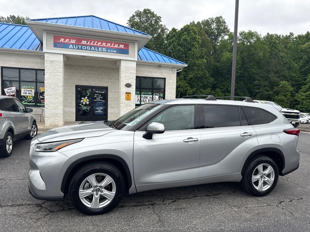 Thumbnail image of 2021 Toyota Highlander at NEW MILLENNIUM AUTO SALES