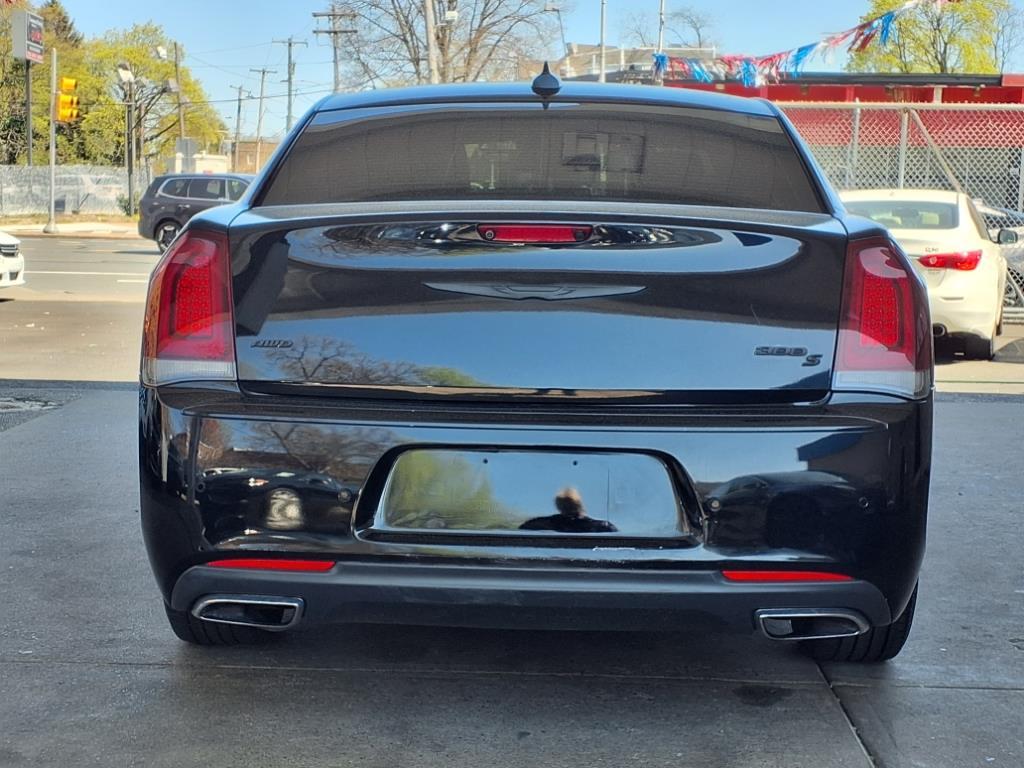 Thumbnail image of 2018 Chrysler 300 at Tri-State Auto Inc.