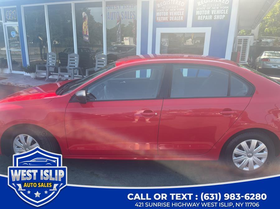 Thumbnail image of 2015 Volkswagen Jetta at West Islip Auto Sales Inc