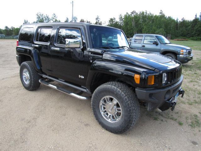 Thumbnail image of 2008 HUMMER H3 at Heartland Auto Sales