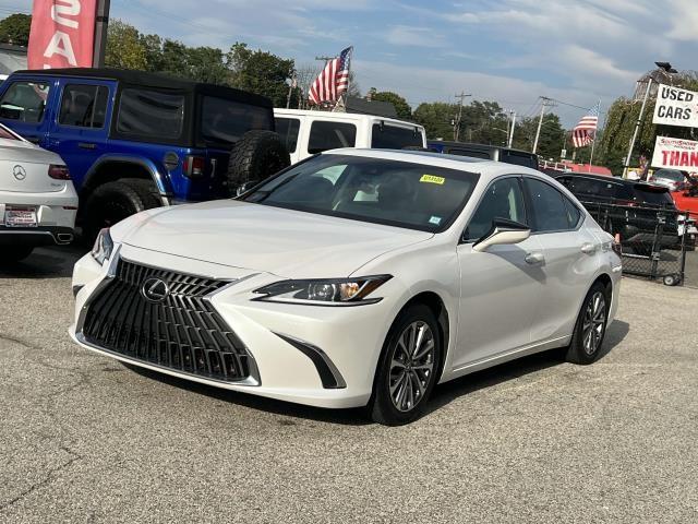 Thumbnail image of 2022 Lexus ES 350 at South Shore Nissan