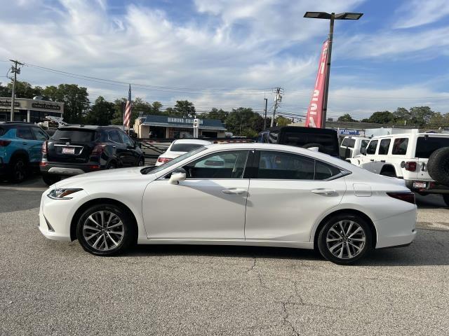 Thumbnail image of 2022 Lexus ES 350 at South Shore Nissan