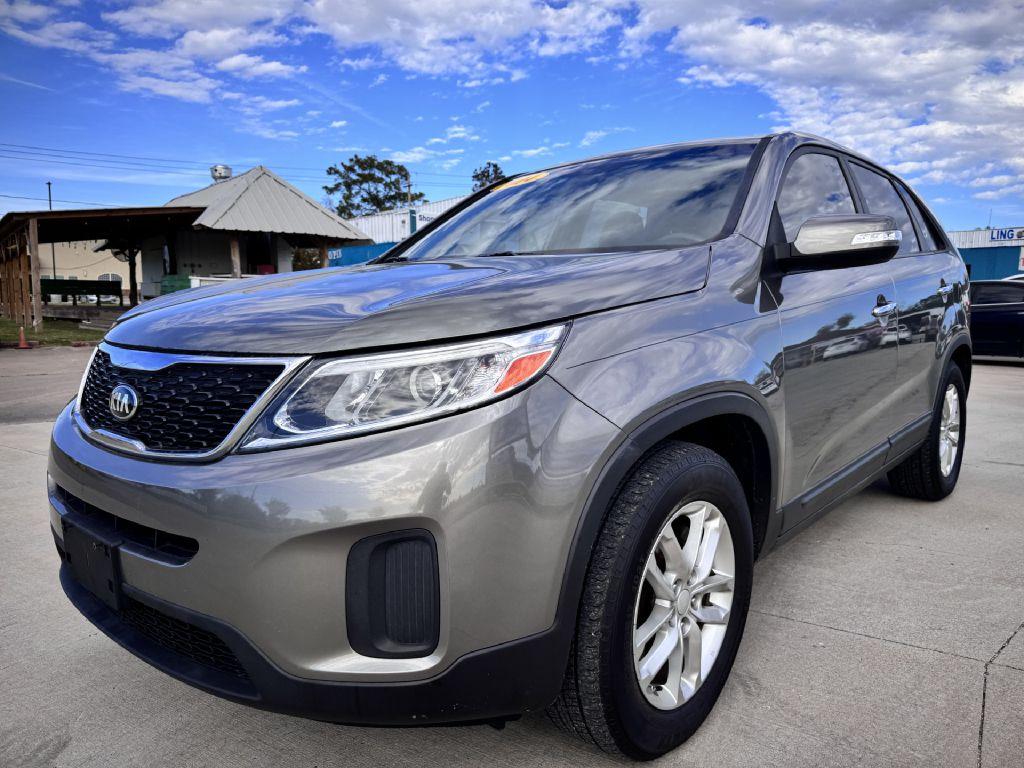 Thumbnail image of 2014 Kia Sorento at SPEEDY AUTO SALES