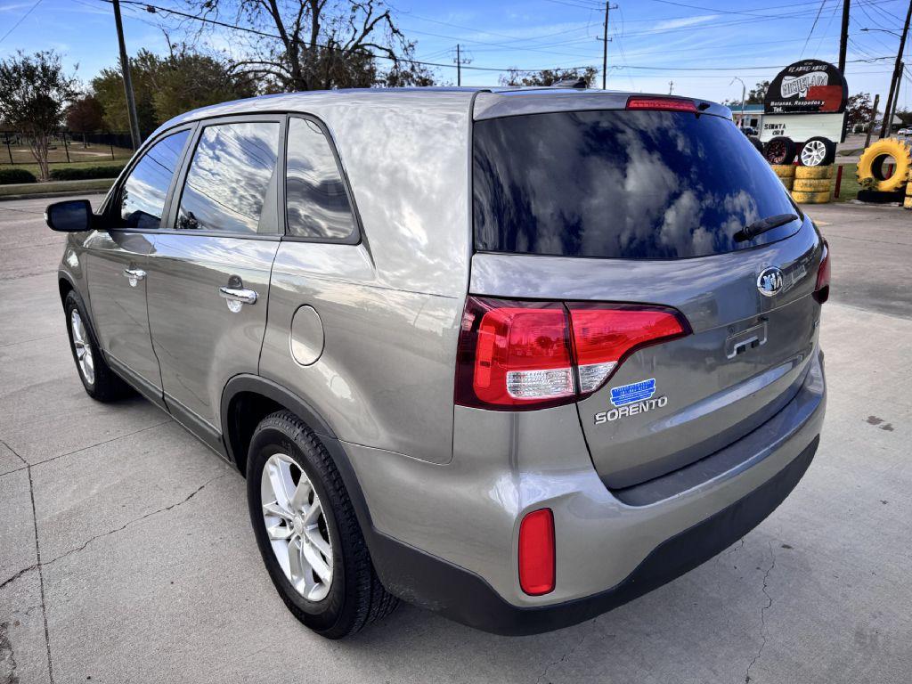 Thumbnail image of 2014 Kia Sorento at SPEEDY AUTO SALES