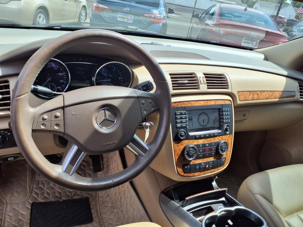 Thumbnail image of 2008 Mercedes-Benz R-Class at 9th Street Auto Inc.