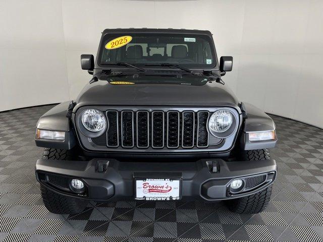 Thumbnail image of 2025 Jeep Gladiator at Browns Fiat Alfa Romeo