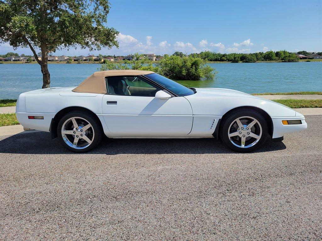 Thumbnail image of 1996 Chevrolet Corvette at Auto Search & Sales