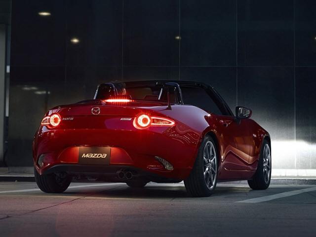 Thumbnail image of 2016 Mazda MX-5 Miata at Bergstrom Imports on Victory Lane